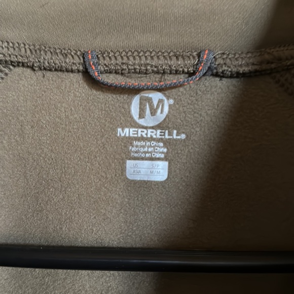Merrill men’s 1/4 zip pullover! Size medium. Excellent condition! - Picture 2 of 4